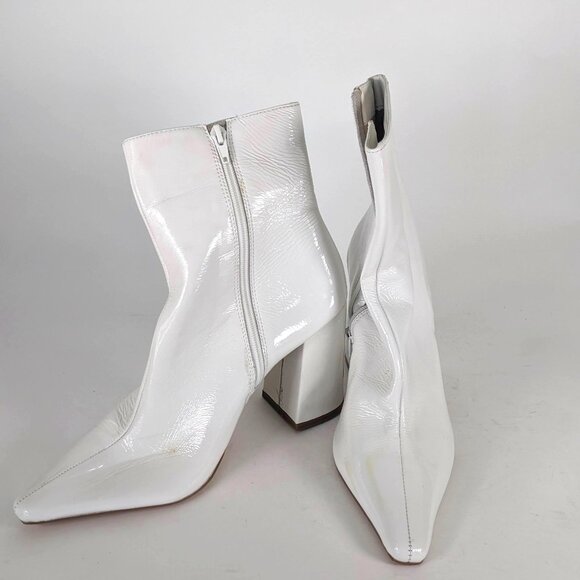 Steve Madden white shiny ankle boots. Size 9.5, slight heels for comfort - Picture 1 of 6